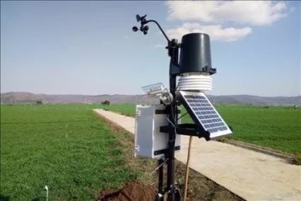 田间气象监测站实景