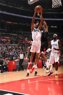 吉尔杰斯-亚历山大突破防守