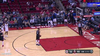 火箭队主场观众欢呼场景