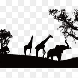 奥特曼雕像在夕阳下的剪影