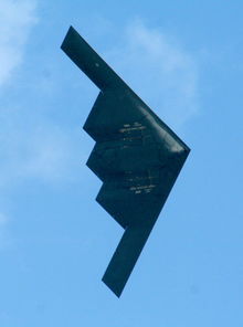 B-2轰炸机内部曝光 美军隐形杀手配备微波炉 冷藏箱 还能飞37小时直抵伊朗