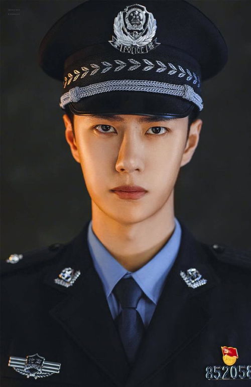 李光洁在片场工作