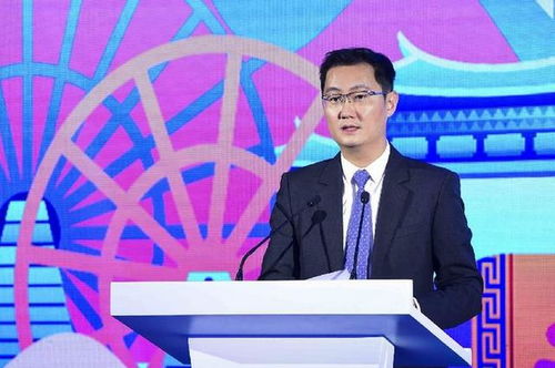 杨旭恒获得表彰时的照片