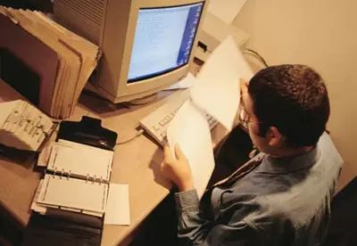 &ldquo;上岸无果&rdquo;竟投靠间谍机关？背后真相令人震惊！