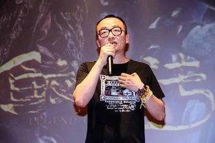 刘慈欣与导演杨磊合影