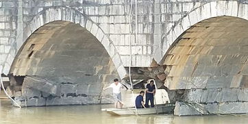 桥梁垮塌事故专家现场勘查图