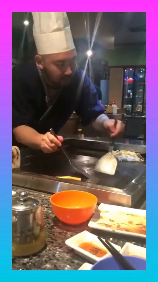 月薪800元上门做饭的年轻人，为何成了都市白领的“香饽饽”？