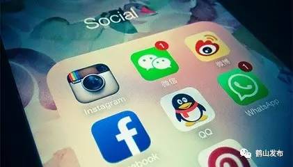 社交媒体用户对微信新功能的正面评价截图示例