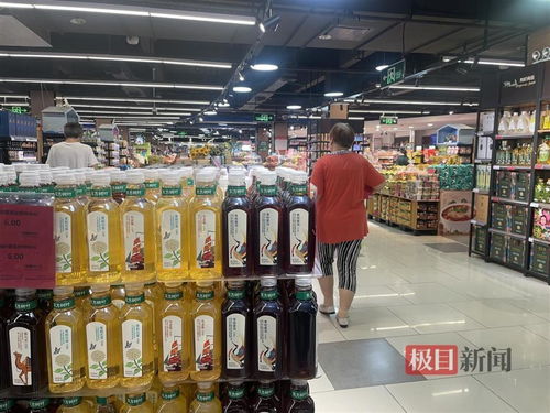 大窑饮品陈列在超市货架上