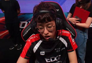 Scout在赛后接受采访