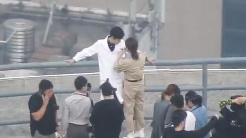 侯鸿亮晒肖战杨紫剧照，揭秘为何杨紫能旺男主？