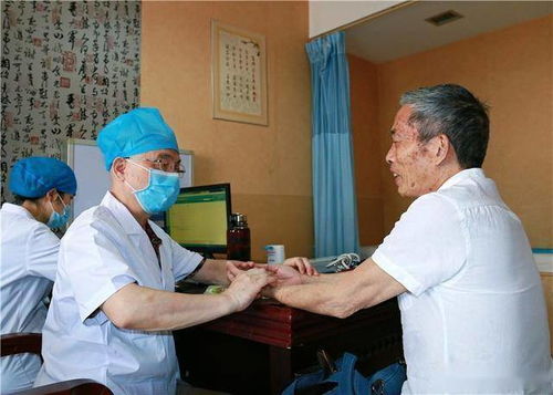 8旬老中医把脉留印遭索赔2000元，真相让人唏嘘不已