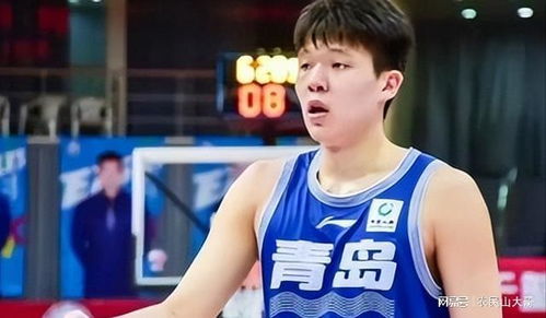 杨瀚森接受媒体采访