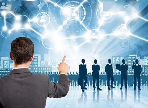 观众在社交平台热议《以法之名》话题