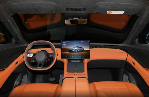 小米YU7内饰设计展示图