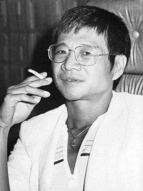 倪匡在签售会上的照片