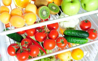 买桃子垫纸竟是卫生巾边角料？女子吐槽引发热议，食品安全再敲警钟