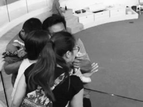 三亚女游客被蛇咬伤新闻截图