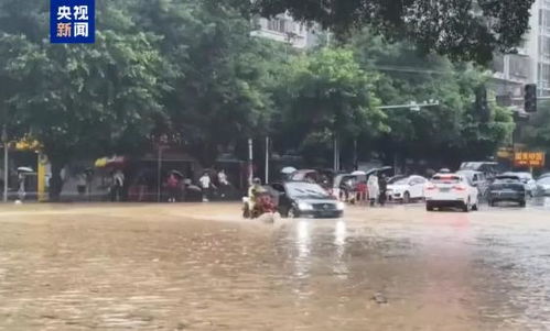 暴雨突袭榕江，我在现场目睹抗洪一线的震撼一幕
