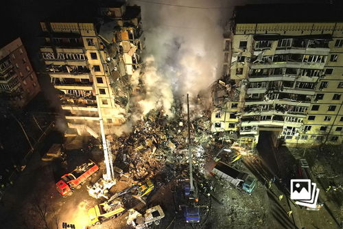 第聂伯罗市遭导弹袭击后的废墟