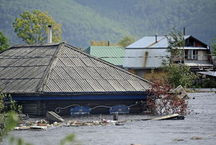 航拍洪峰过境榕江：村超球场再被淹，洪水过后满目疮痍