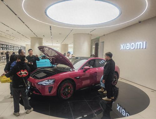 小米汽车门店排队试驾场景