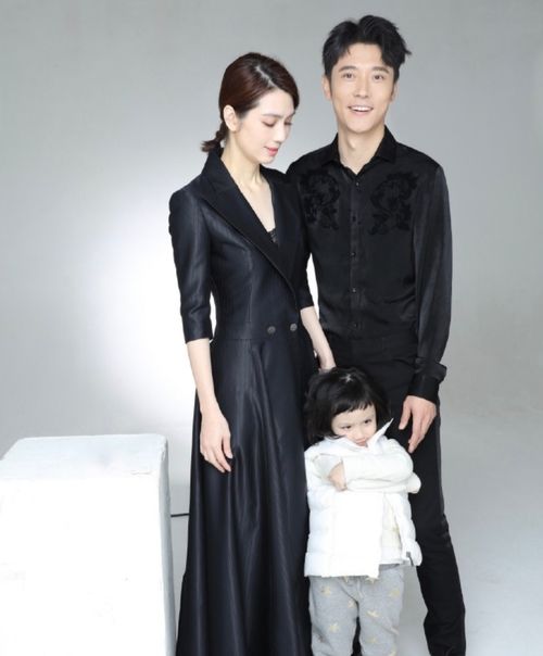 洪欣与张丹峰合照