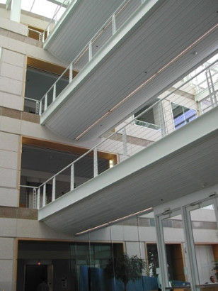 苹果公司总部外景图