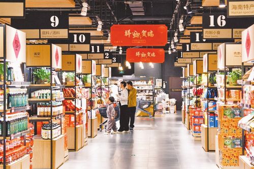 美国消费者在超市购物场景