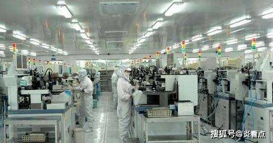 半导体工厂内部场景展示高科技设备