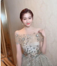 关晓彤换新头像背后的故事