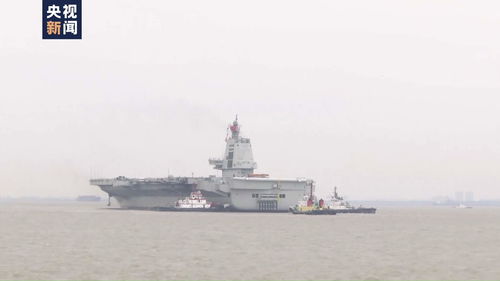 山东舰离开香港，震撼画面令人难忘！