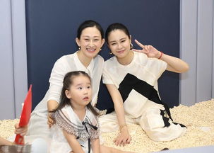 亲子餐厅热闹场景