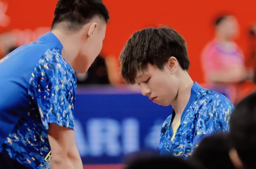 林高远赢得前两局的画面