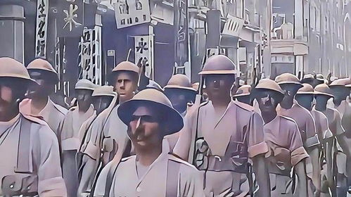 人们在街头驻足观望