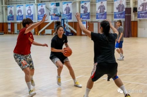 中国女篮亚洲杯首战迎战印尼队，看女篮姑娘们的精彩表现！