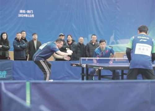 郭焱盛赞蒯曼：打球愈发成熟！