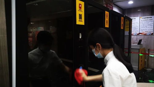 《人生开门红》：喜剧背后的社会深意