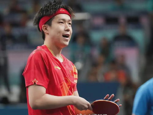 王楚钦更换球拍后的比赛画面