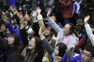 电竞线下比赛：女粉强势崛起成主导力量