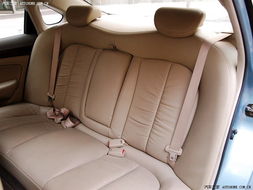 轩逸轿车内部座椅