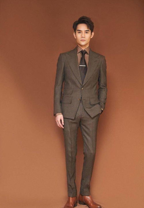 震惊！被普京免职后的他因贪腐自杀？