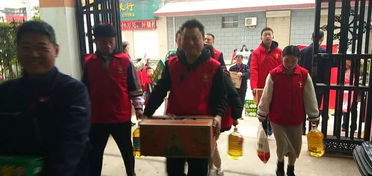 人们在街头议论