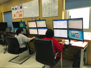 气象工作者现场工作场景