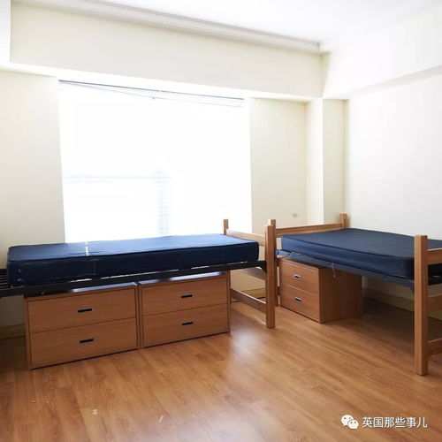 简陋的大学宿舍陈设
