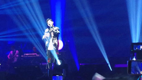 抖音否认9位数签约传闻，周杰伦携‘周同学’正式入驻