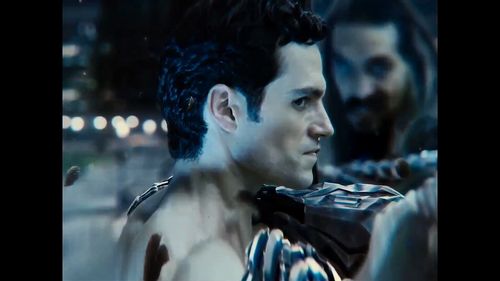 扎导版超人战斗画面