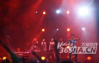 田曦薇在演唱会现场