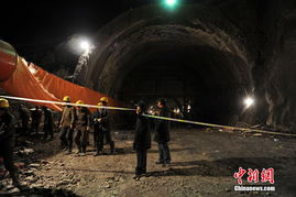 美国洛杉矶隧道坍塌，15人被困现场视频引关注