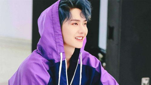 刘雨昕与百加莫吉托合影